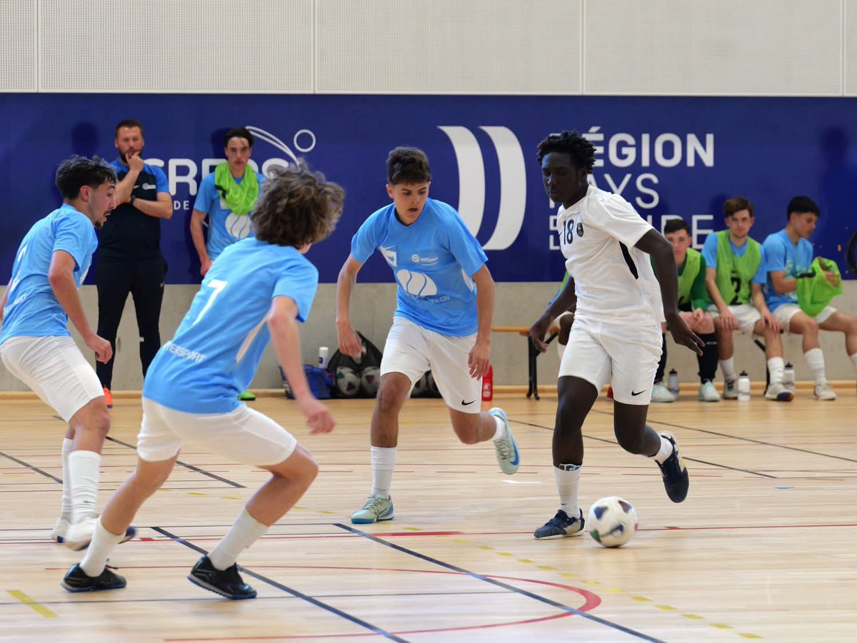 LigueFootLFPL's tweet image. [INTERLIGUES #Futsal]

✅ Retour sur la première journée au @CREPSPDL avec 4 Ligues représentées en catégories #U15 et #U17. Au programme de ce mardi : 8 nouvelles rencontres (matin et après-midi) 📸➡️ facebook.com/share/16qoD4qL…