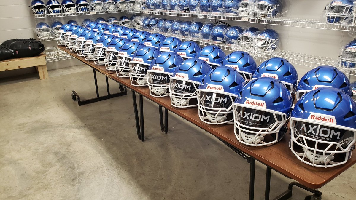 Hillsboro Hawks Football🏈 (@hhs_footballers) on Twitter photo The last of the Riddel Axioms have come in. Awesome that our players can wear the best. #borobuilt <a href="/Frisbee_Riddell/">Josh Frisbee</a> The last of the Riddel Axioms have come in. Awesome that our players can wear the best. #borobuilt <a href="/Frisbee_Riddell/">Josh Frisbee</a>