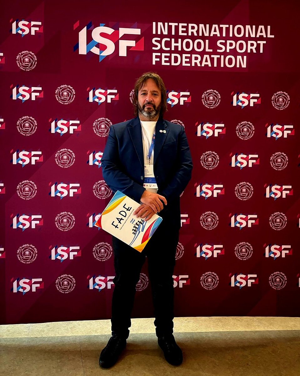 Federación Argentina Deporte Escolar (@fadearg) on Twitter photo 👉🏻El Presidende FADE 🇦🇷 y Vicepresidente de <a href="/ISFsports/">@isfsports</a> América <a href="/Leot14/">Leo Troncoso</a>, participó de la Reunión Continental junto a Presidente/as de: 🇧🇷🇨🇱🇵🇾🇵🇷🇨🇴🇺🇲🇩🇴🇲🇽.
➡️Se analizó y socializó la situación actual del Deporte Escolar en cada país, y se proyectaron acciones regionales en conjunto. 👉🏻El Presidende FADE 🇦🇷 y Vicepresidente de <a href="/ISFsports/">@isfsports</a> América <a href="/Leot14/">Leo Troncoso</a>, participó de la Reunión Continental junto a Presidente/as de: 🇧🇷🇨🇱🇵🇾🇵🇷🇨🇴🇺🇲🇩🇴🇲🇽.
➡️Se analizó y socializó la situación actual del Deporte Escolar en cada país, y se proyectaron acciones regionales en conjunto.