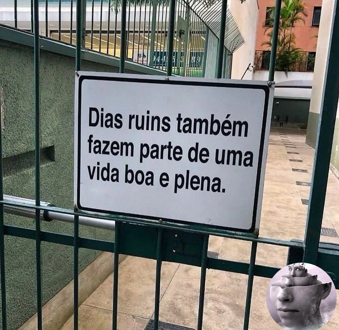 O saudoso psicanalista Contardo Calligaris, ousou refutar a promessa de uma vida feliz, ao dizer que o que importa é ter uma vida interessante:
+🧶