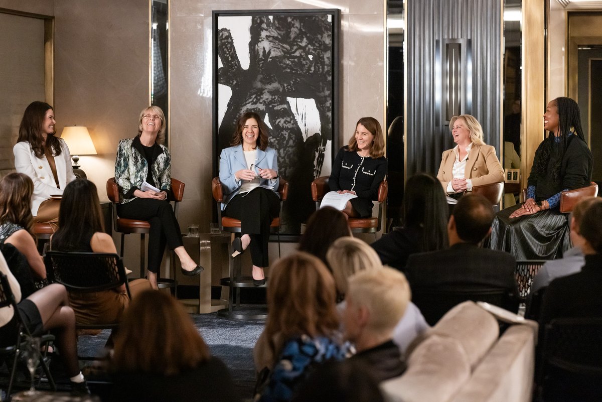 PlatinumEquity's tweet image. Platinum Equity’s Club Room Conversation Highlights Firm’s Female Leaders
platinumequity.com/news/platinum-…