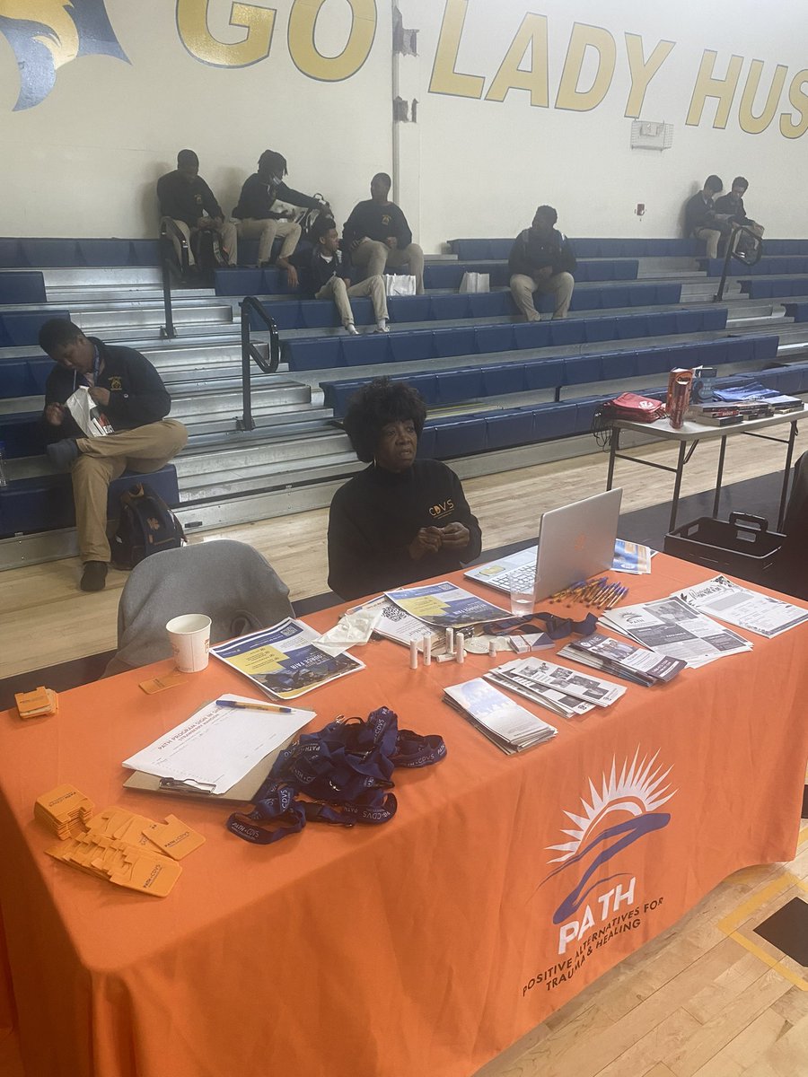 Our PATH Neighborhood Advisors had a great time tabling at the 2025 Resource Fair at Preparatory Charter School! Grateful for the chance to share trauma-informed resources and connect with students and families.
#PATHProgram #CDVS #CommunitySupport #PhillyEvents #YouthEmpowerment