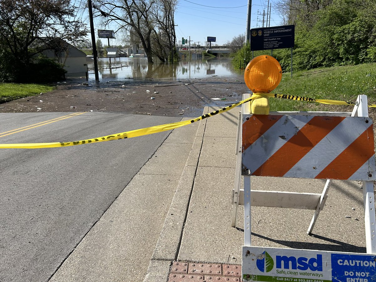 This is a perfect example of why you should turn around when you see high water. This is Frankfort Ave by LMPD’s impound lot. If you’re not familiar with this area, the road goes downhill. You can’t tell from the amount of water up here, about .5 mile from the river <a href="/WDRBNews/">WDRB News</a>