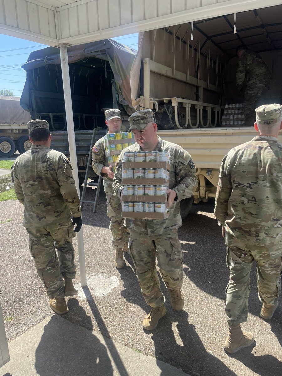 TNMilitaryDept's tweet image. Soldiers from the 230th Engineer Battalion supported Obion County EMA today by delivering 240 cases of essential goods from the Obion County Fairgrounds to the Community Center. These supplies are for citizens affected by the severe storms and flooding over the last 5 days.