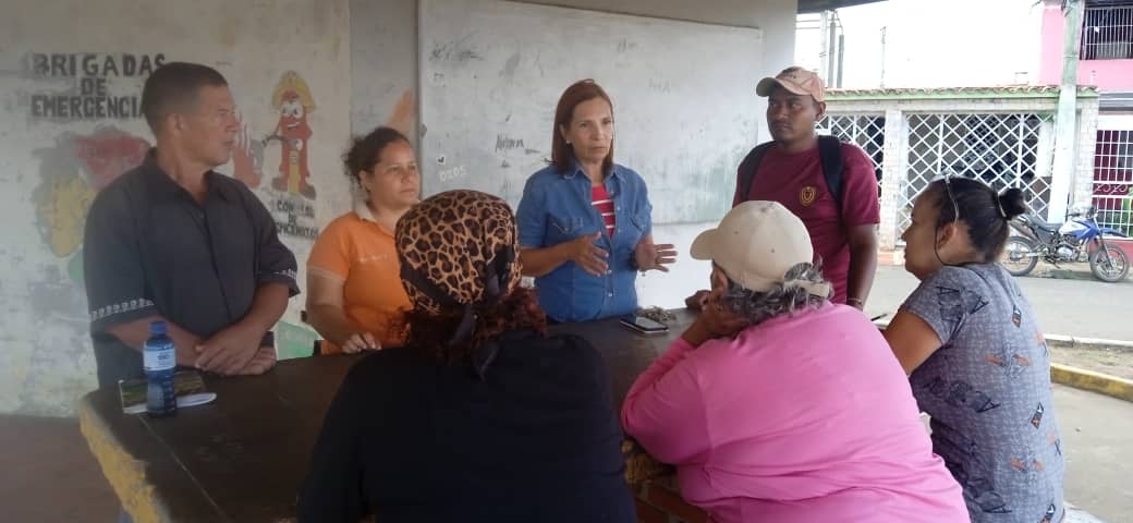 #SepaQue 📢|| Promotores de Fundacomunal #Monagas, se despliegan en el municipio  Ezequiel Zamora, para discutir e impulsar la conformación de los comités de comunicación en los consejos comunales.