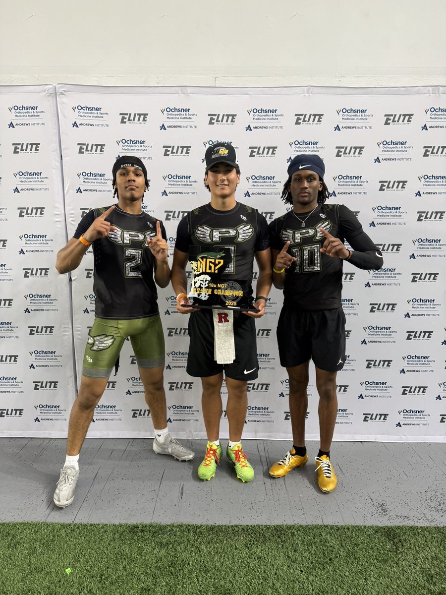 🏆 <a href="/LoomisFootball/">Loomis Chaffee Football</a> <a href="/JeremiahR_27/">Jeremiah Robinson</a> <a href="/Cayden_sg2/">Cayden (CayCay) Gaskin</a>