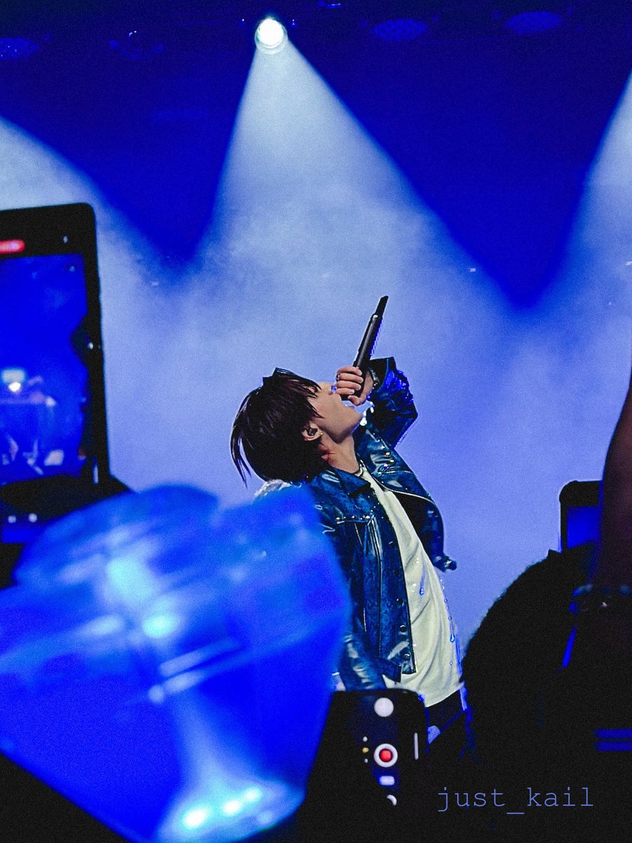 just_kail's tweet photo. 🦋🎤

#TREASURE #TREASURE_US_TOUR #TREASURE_SPECIALMOMENT #TREASUREinNEWYORK #HARUTO https://t.co/P8zM1rQAkF