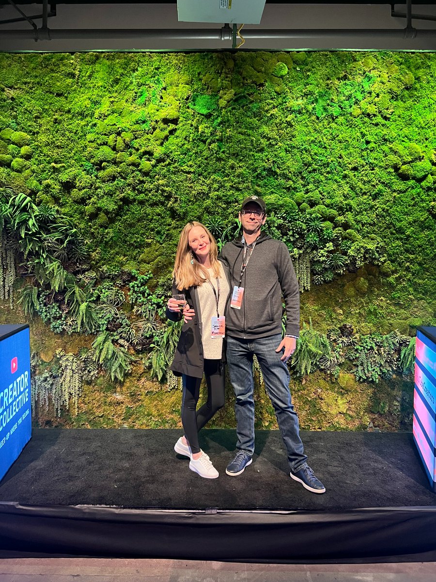 doogtoons's tweet photo. Big thanks to @YouTubeCreators  for having us at the YouTube Creator Collective. @JessicaKinni and I had a blast! https://t.co/cE5IgQbxBs