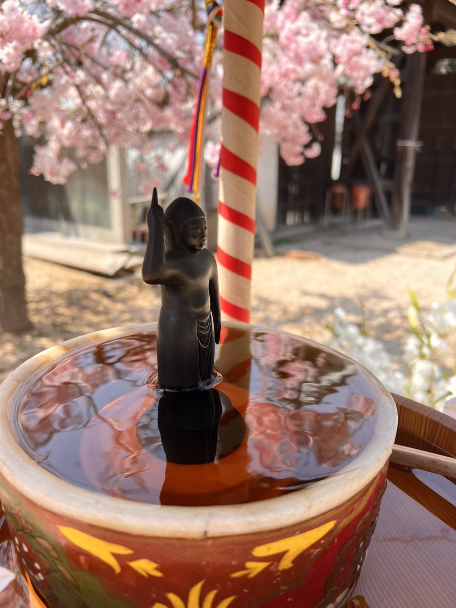 おはようございます。
本日4月8日は花まつりです。
みなさまに良きご縁がございますように。
#花まつり