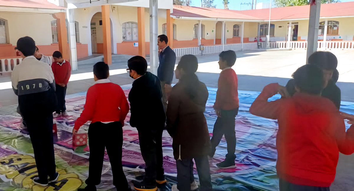 💻 El #IDAIP llevó a cabo la plática “Consejos útiles para el uso seguro y saludable de Internet” con alumnas y alumnos de 6º de la primaria Guadalupe Revilla.

👦👧 Actividades lúdicas y aprendizaje de la mano del Secretario Ejecutivo.
#CulturaDigital
#NiñezSegura