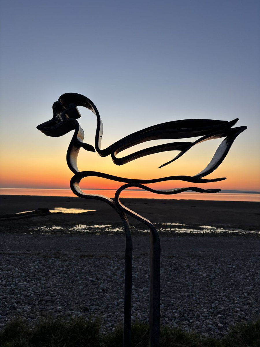 Beautiful sunset this evening. #morecambe <a href="/bbcweather/">BBC Weather</a> <a href="/BBCNWT/">BBC North West</a>