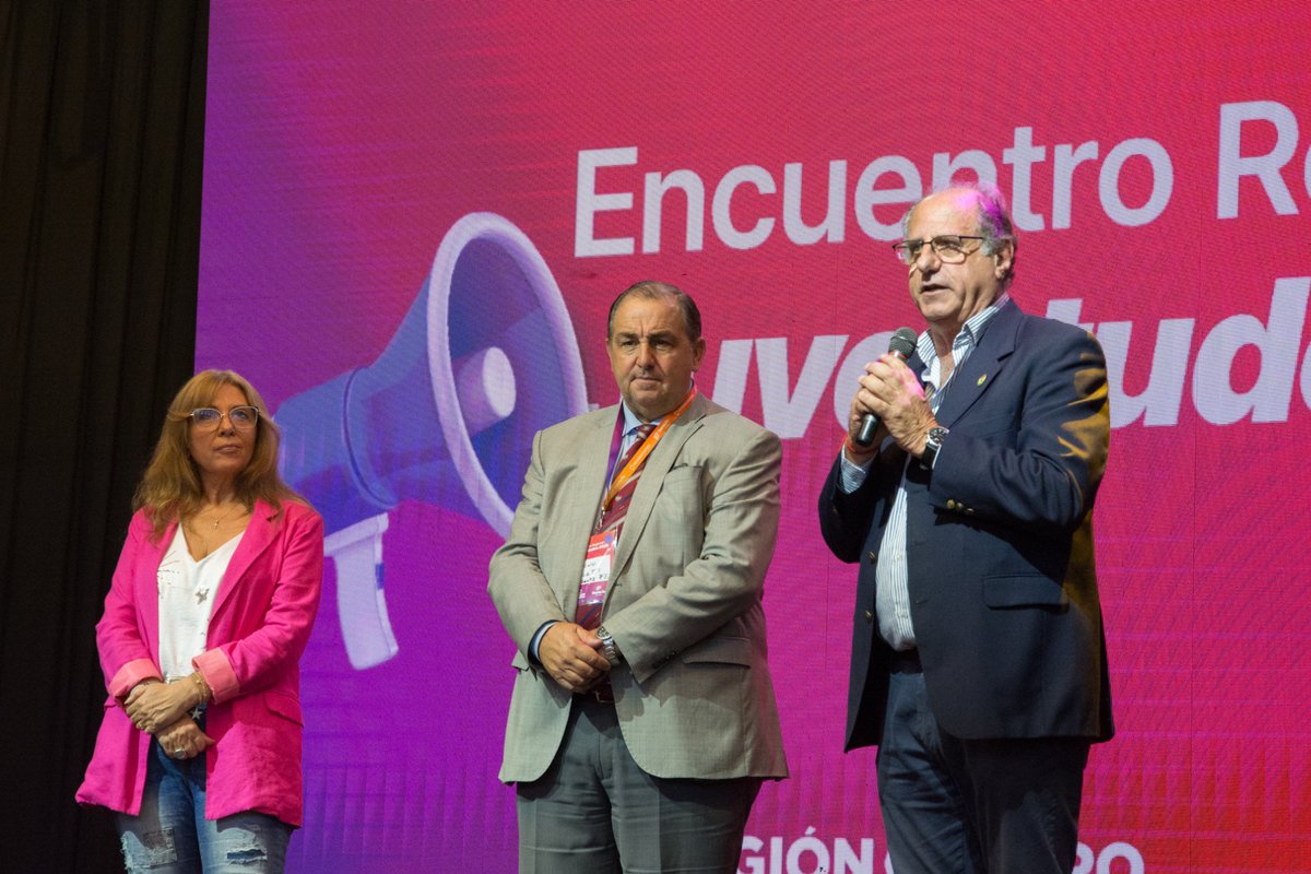 Encuentro de Juventudes de la #RegiónCentro. La previa a la XVIII Reunión.

🔴 Estudiantes y referentes definen qué esperan para los próximos años en materia de políticas públicas vinculadas a la integración, el trabajo, la salud, la universidad, la política y la cultura.