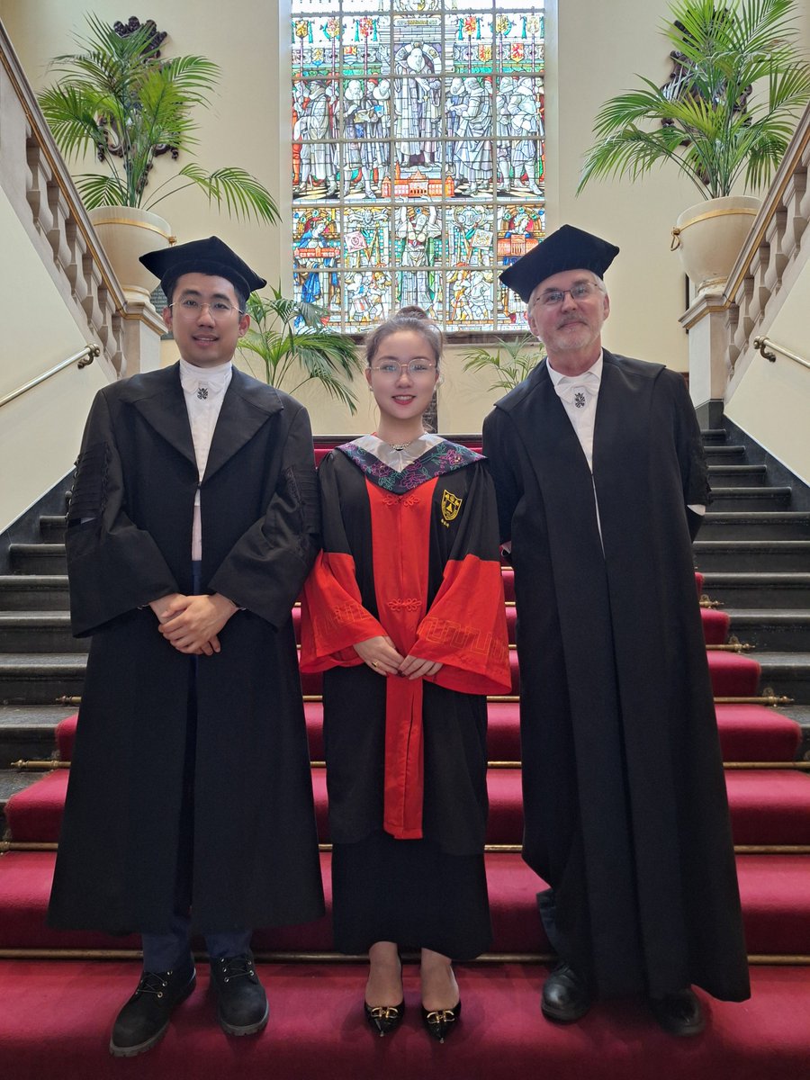 Huge congratulations to Ruoqi Li on the successful defense of her PhD thesis:
 “Income-Based Inequities in Air Pollution Health Risks in China” 
A powerful and timely contribution to environmental justice &amp; public health. Wishing you continued success ahead! 🌱

#PhDDefense