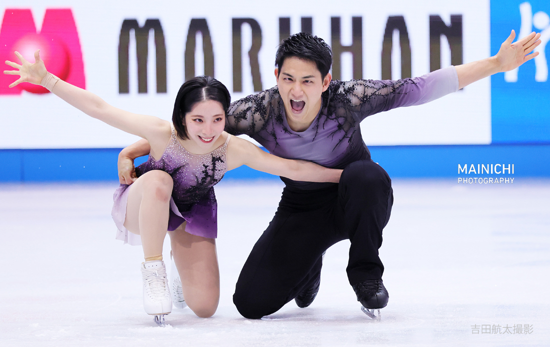 米ボストンで開幕したフィギュアスケート世界選手権。2大会ぶりの優勝が懸かるペアの「#りくりゅう」こと #三浦璃来 選手、#木原龍一 選手組はSPで76・57点を獲得し首位発進しました。
写真特集を更新していきます⛸️mainichi.jp/graphs/2025032…
撮影 <a href="/kotayoshidapic/">吉田 航太</a>