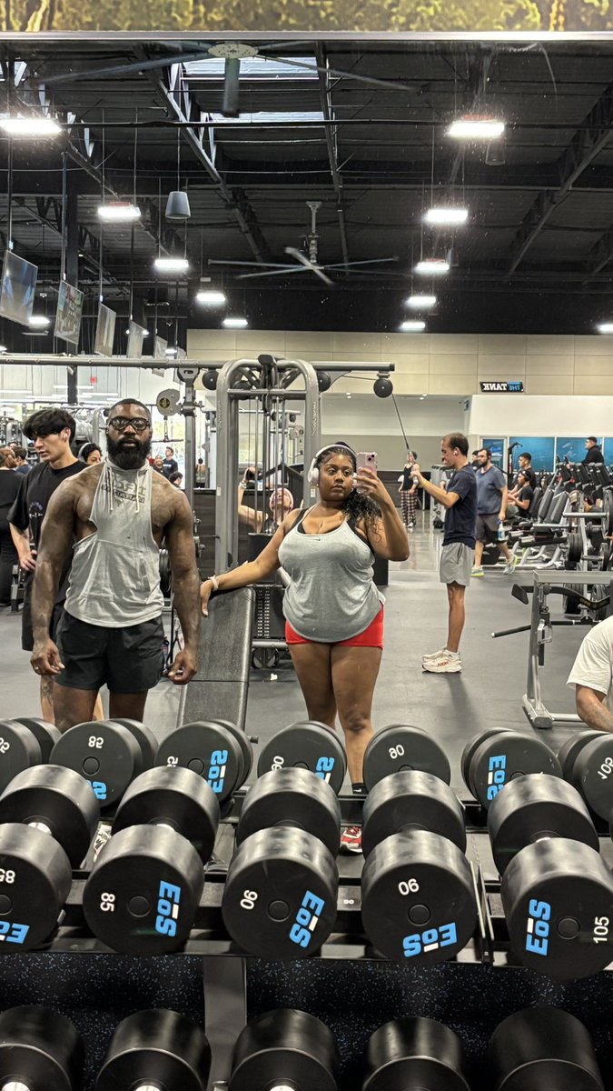 Ash Cash tweet media