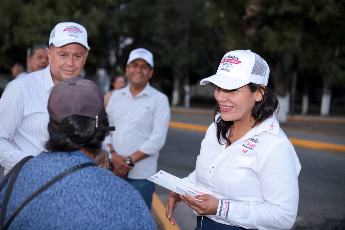 Nos preparamos para la próxima “Jornada de Proximidad Social”. 🤝

En el #GobiernoDeResultados tenemos la consigna de trabajar de manera cercana a la ciudadanía, escuchándola de frente y con la disposición de servir.