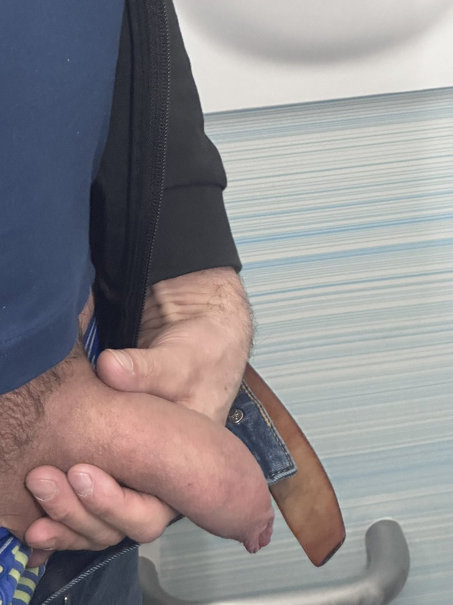 So horny thinking about the next few days in Berlin. Trying so hard to stay soft. Lol