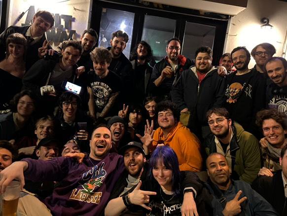 Merci à tous d'avoir participé à l'aventure meltdown !
C'est la fin d'une ère...
On aura vécu des moments géniaux, que ce soit au Bros ou au Chill.

Merci à tous d'avoir participé aux différentes éditions de nos tournois, c'était génial!!! 

À très vite🫣