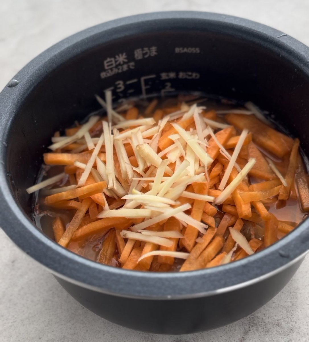 白髪、細毛、抜け毛、イライラ、目の疲れ、睡眠の質が悪い、冷え性気味ならコレ！お茶碗一杯で髪や肌の綺麗に役立つ「亜鉛」、白髪予防の腎食材ががたっぷり。バタバタ朝は、おにぎりにして飛び出します🍙💨