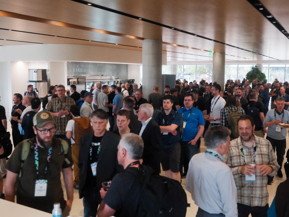 ClarisOfficial's tweet photo. That's a wrap! Thank you everyone for coming out to #ClarisEngage2025 and leveling up your skills, connecting with Claris and fellow FileMaker developers, and celebrating FileMaker's 40th birthday. https://t.co/28nRTHHvrn