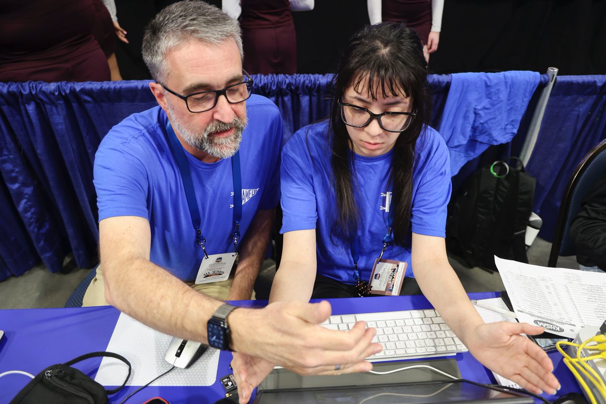 Jen Smith 🏀 tweet media