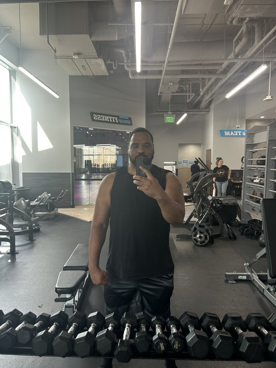 TalenWilliams's tweet photo. Building up muscle and confidence. I’m gonna need it. https://t.co/klzTgJX8aM