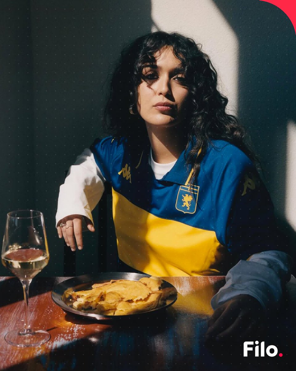 filonewsOK's tweet image. 🔵 🟡 El Genoa CFC de Italia lanzó una camiseta alternativa en honor a Boca

🟦 Bajo el lema "De Zeneize a Xeneize. Desde el principio, para siempre", el club italiano compartió su homenaje a Boca por los 120 años del conjunto de La Ribera.