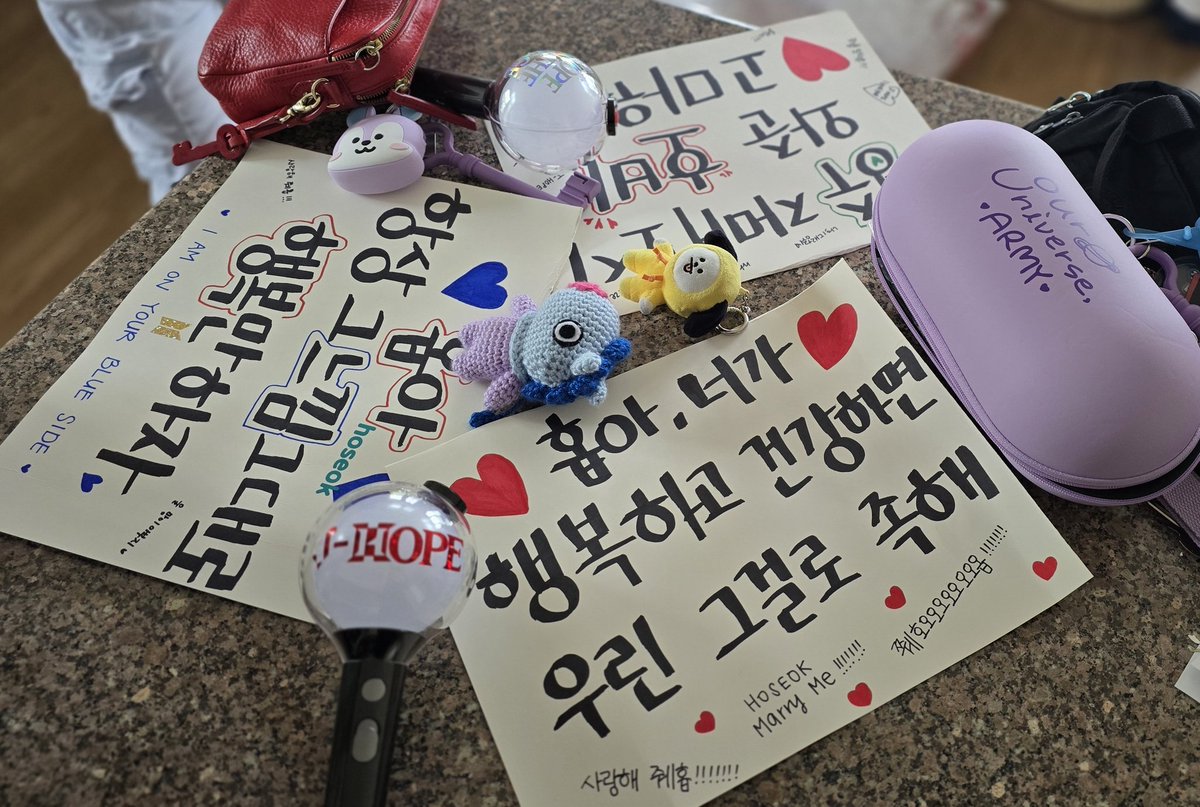 💜실친 덕메들이랑💜
근데 나만 븨아피 아닌......쥬르륵 
ㅋㅋㅋㅋㅋㅋㅋㅋㅋㅋㅋㅋ
끝나고 인앤아웃 먹자 엉냐들아
<a href="/Et3rnalHYYH/">⟬⟭빛나라방탄⟭⟬⁷🕯</a> <a href="/_infinitepurple/">형형슈가형⁷</a>