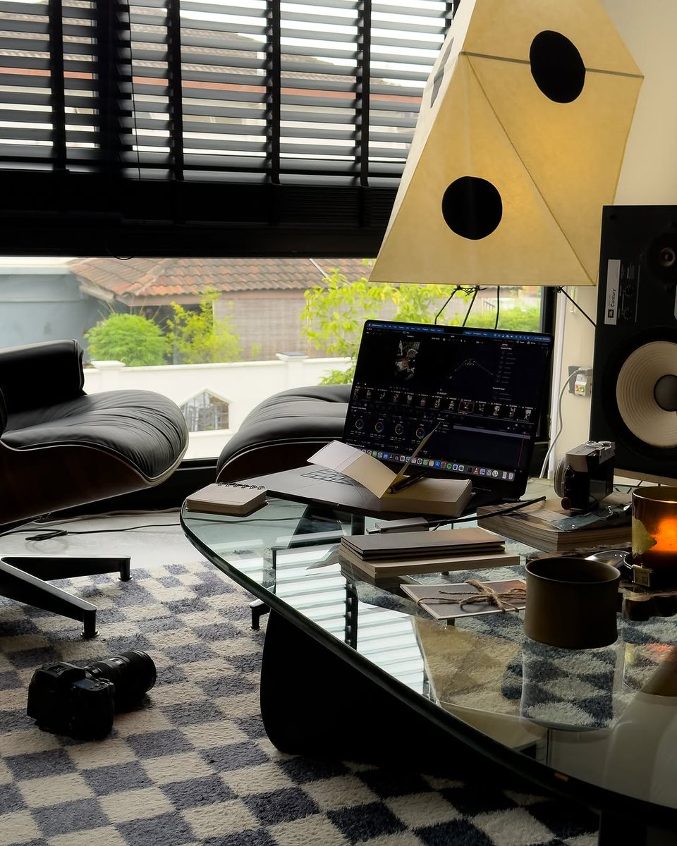 interiorsuckerr's tweet photo. What music would you listen to in this room? https://t.co/aq8GJFKIy8
