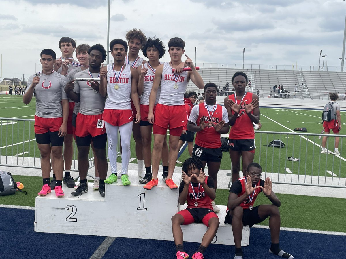 The 4x4 with a 3rd 🥉 place finish in our freshmen district meet!