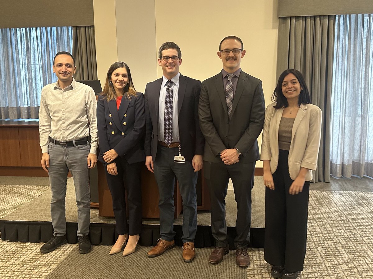 Susan Quaggin (@susanquaggin) on Twitter photo Incredible lineup and brilliant presentations from our 5 high-impact 📑 speakers today <a href="/NorthwesternMed/">Northwestern Medicine</a> <a href="/NU_IntMed/">NU Internal Medicine</a> #MGR - everything from 🫀risk, to ‘wearables’ detecting a fib, ‘distance travelled’ to the glycome!! #AdvancingHumanHealth 🧬 🩺 💜!! Incredible lineup and brilliant presentations from our 5 high-impact 📑 speakers today <a href="/NorthwesternMed/">Northwestern Medicine</a> <a href="/NU_IntMed/">NU Internal Medicine</a> #MGR - everything from 🫀risk, to ‘wearables’ detecting a fib, ‘distance travelled’ to the glycome!! #AdvancingHumanHealth 🧬 🩺 💜!!
