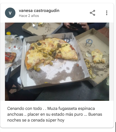 statexfsofi's tweet photo. Mi novio me estaba mostrando una pizzería a la que me quiere llevar y nos encontramos con una señora muy fanática del lugar al parecer https://t.co/n6GRoWKcDm
