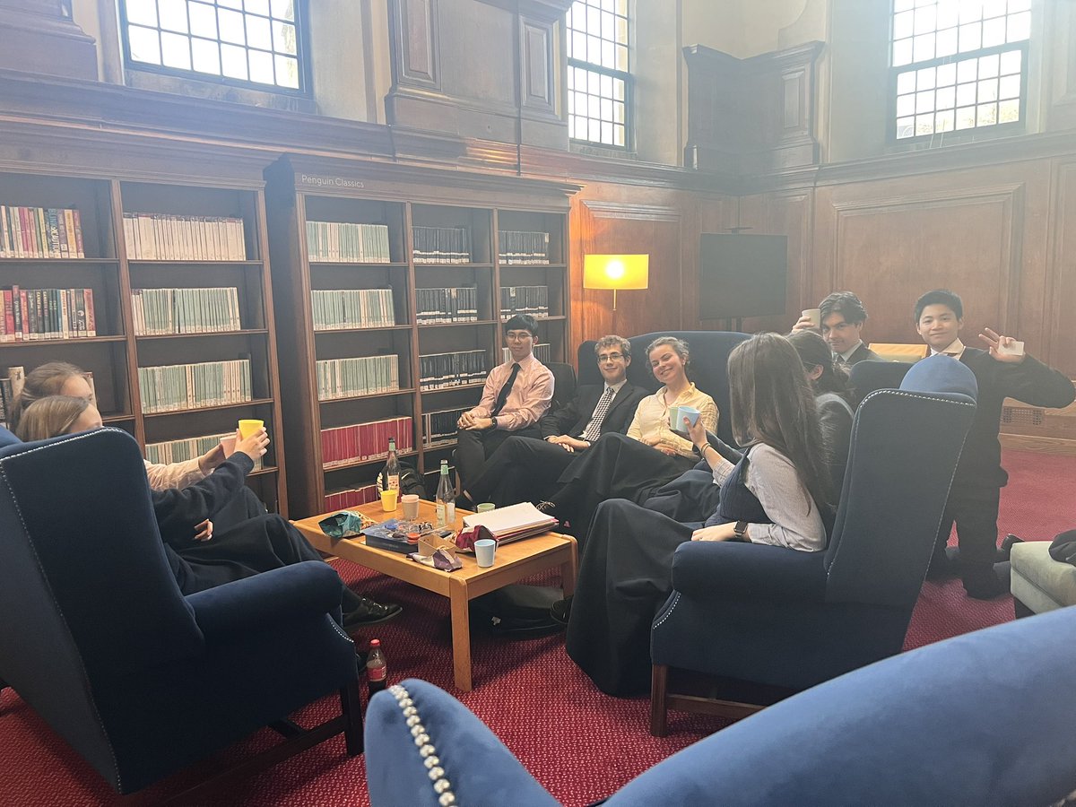 Upp_English's tweet image. Today the Flecker Society celebrated another successful term. We are looking forward to next term and a wide range of talks from staff and pupils.