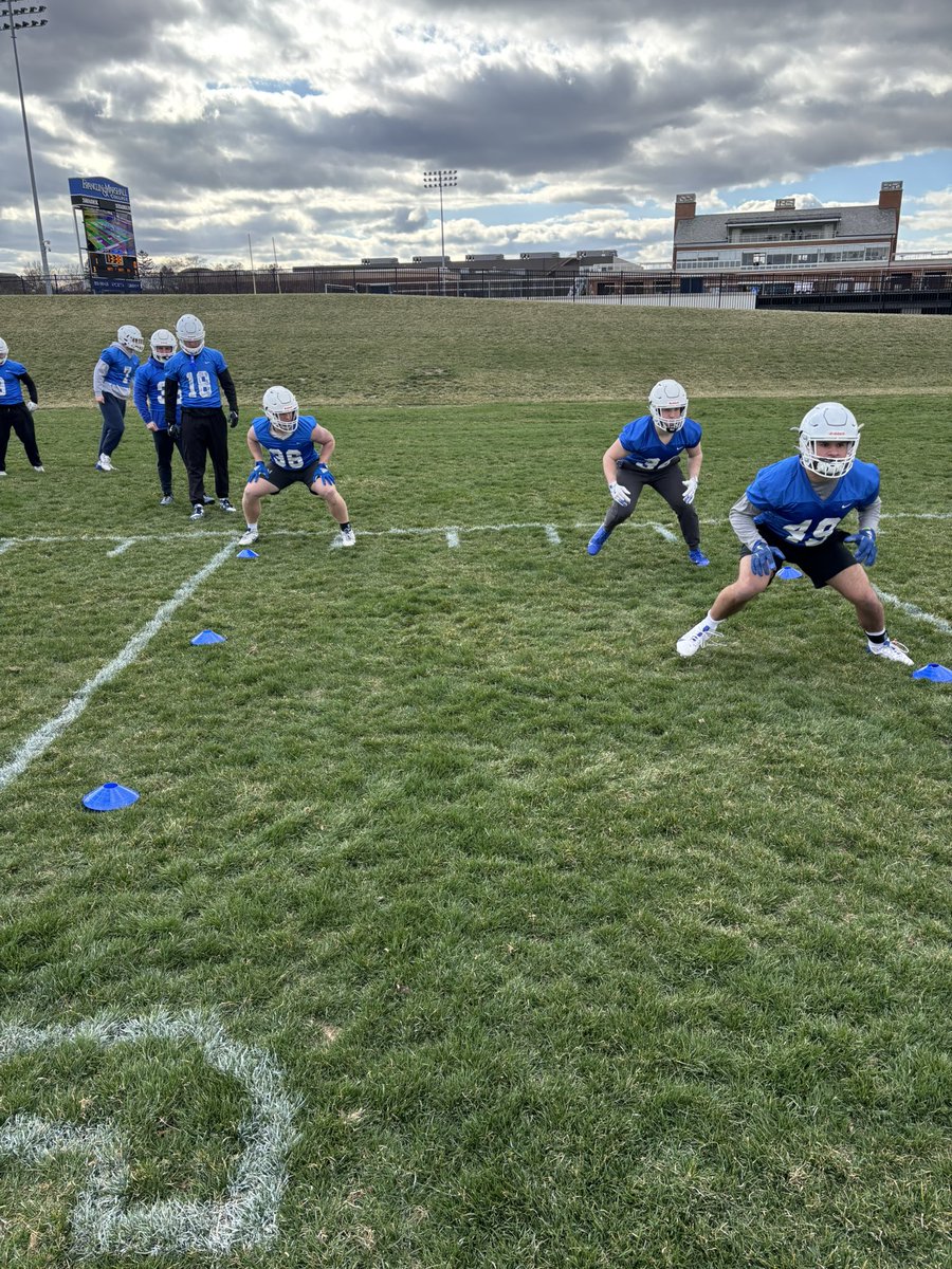 FandMFootball's tweet photo. Spring Practice #5 ✅ #GoDips https://t.co/EVhBCPuhX7