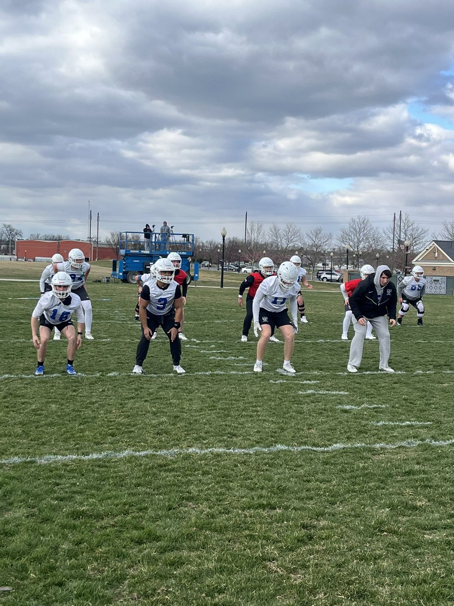 FandMFootball's tweet photo. Spring Practice #5 ✅ #GoDips https://t.co/EVhBCPuhX7