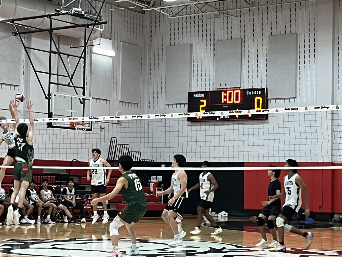 Watching our boys volleyball team play tonight. Great to see the opportunities available to our students. ❤️🖤🐾🏐