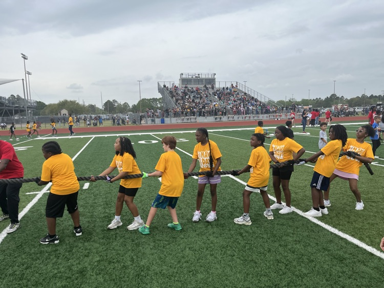 SLESuns's tweet photo. MAV Day was full of fun, hard work, and ribbons!!  Congratulations to all of our students and thank you for making this possible!! https://t.co/Zq5eTba3d8