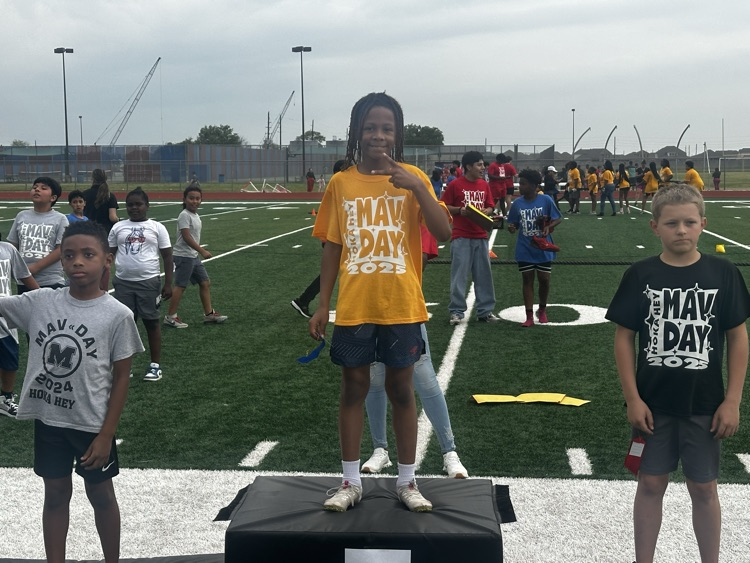 SLESuns's tweet photo. MAV Day was full of fun, hard work, and ribbons!!  Congratulations to all of our students and thank you for making this possible!! https://t.co/Zq5eTba3d8