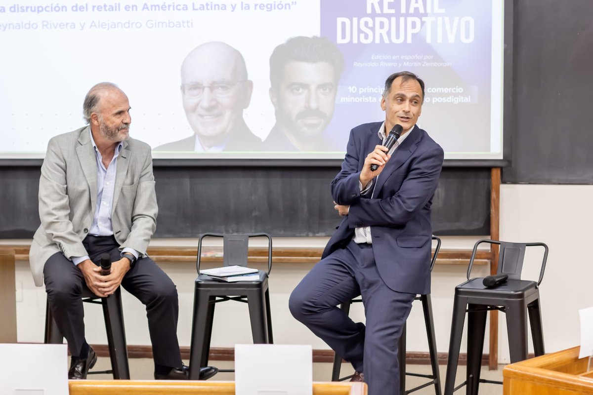 Italy in Rosario (@italyinrosario) on Twitter photo El Prof. Stigliano expuso 10 principios clave para afrontar los desafíos del retail en la era post-digital, resaltando la innovación y la adaptación tecnológica. ¡Un gran aporte para el sector y para los lazos Italia-Argentina! 🇮🇹🇦🇷
📷 Credit: <a href="/australrosario/">Universidad Austral</a> El Prof. Stigliano expuso 10 principios clave para afrontar los desafíos del retail en la era post-digital, resaltando la innovación y la adaptación tecnológica. ¡Un gran aporte para el sector y para los lazos Italia-Argentina! 🇮🇹🇦🇷
📷 Credit: <a href="/australrosario/">Universidad Austral</a>