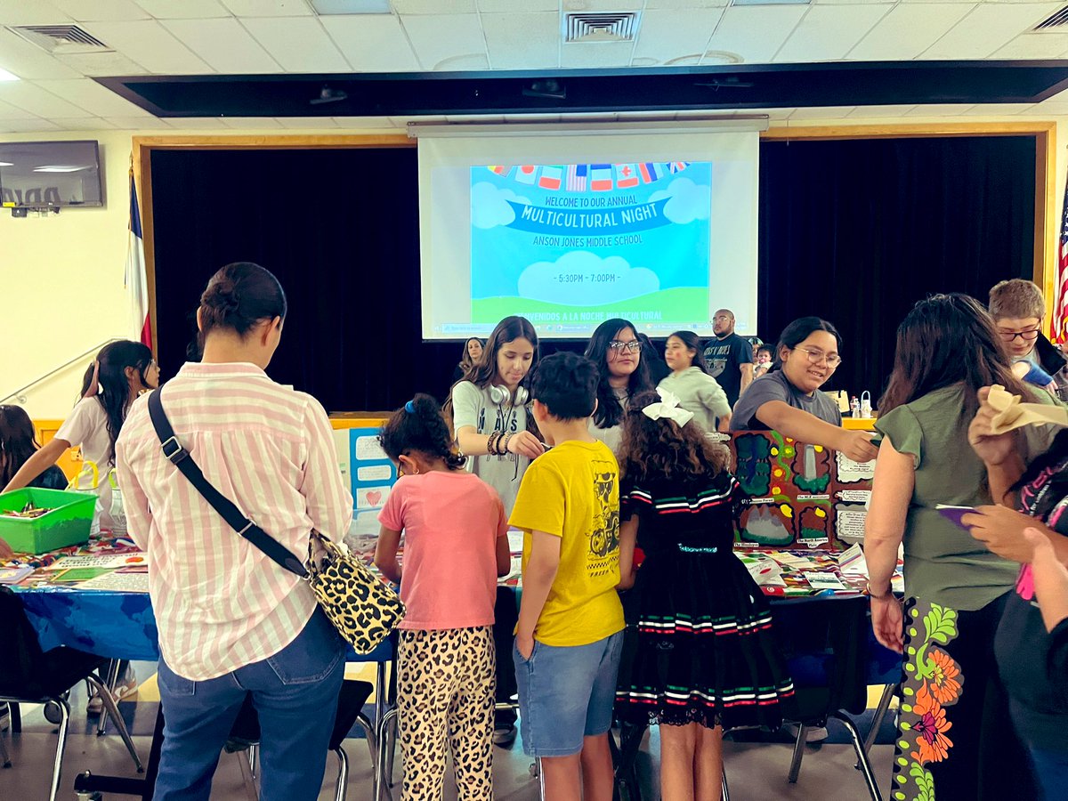 MrsUrrabazo's tweet photo. So proud of all my students especially when they volunteer, create great activities and take leadership roles for multicultural night. 
@NISDJonesSTEM @NISDJones https://t.co/B0Q6y4CgKF