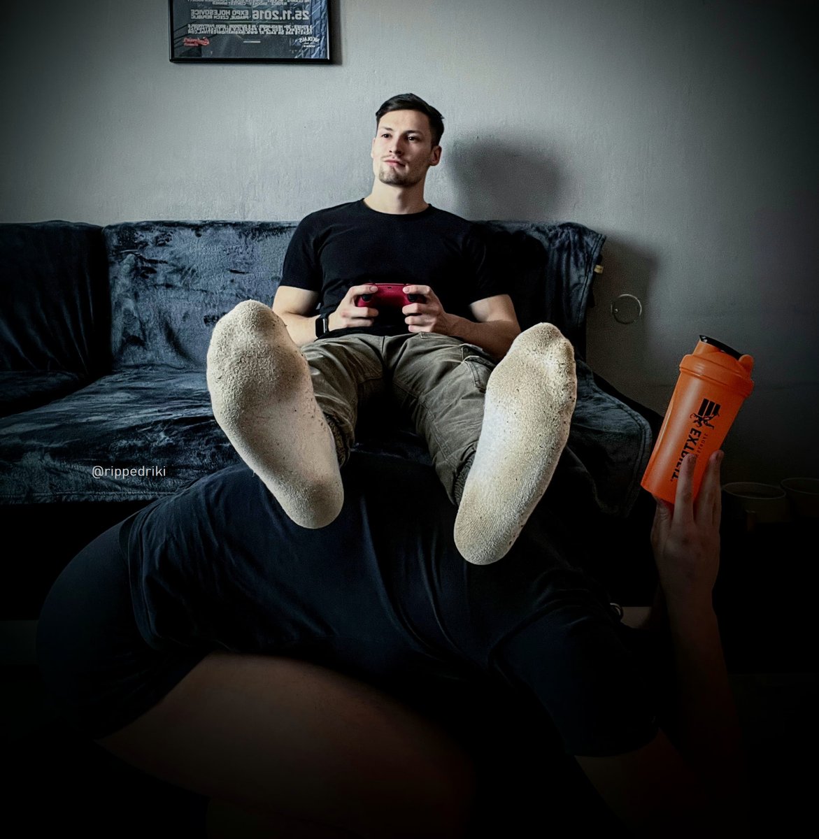 rippedriki's tweet photo. Finally, I have a personal home slave at my feet for the next few weeks. A human footstool when I relax, a servant handling my chores like cooking, cleaning, massaging simply whatever I demand. No effort, no responsibilities, just complete control. And once he’s gone? I might just replace him.

Also, for those who want more, I’m accepting custom video requests featuring him so don’t miss your chance.
