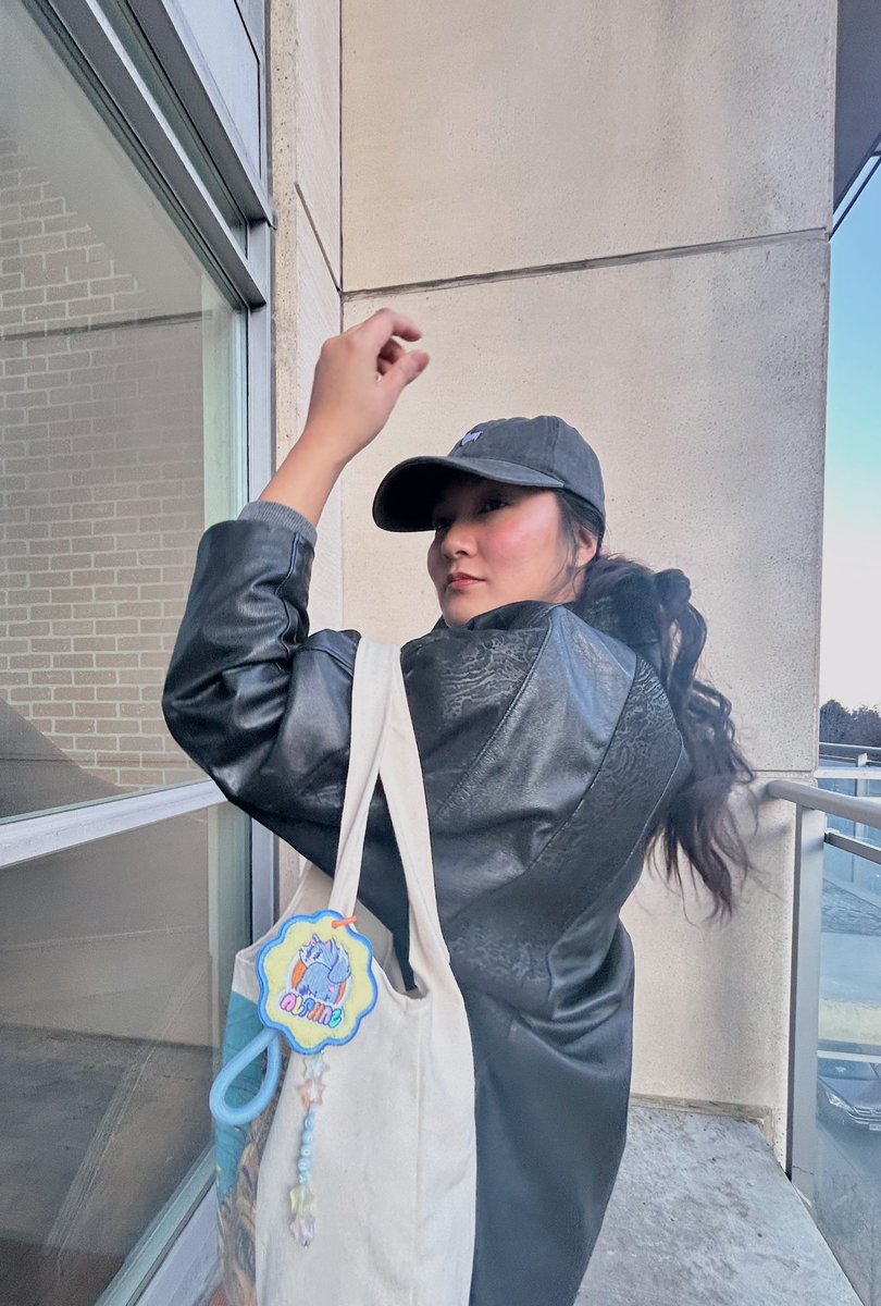 sq_uidart's tweet photo. Showing off my Alphaz charm trying to find others omw to work today kek #alphazday #ALPHAZselcaday #COCONA https://t.co/Sqtq6Ir7OJ