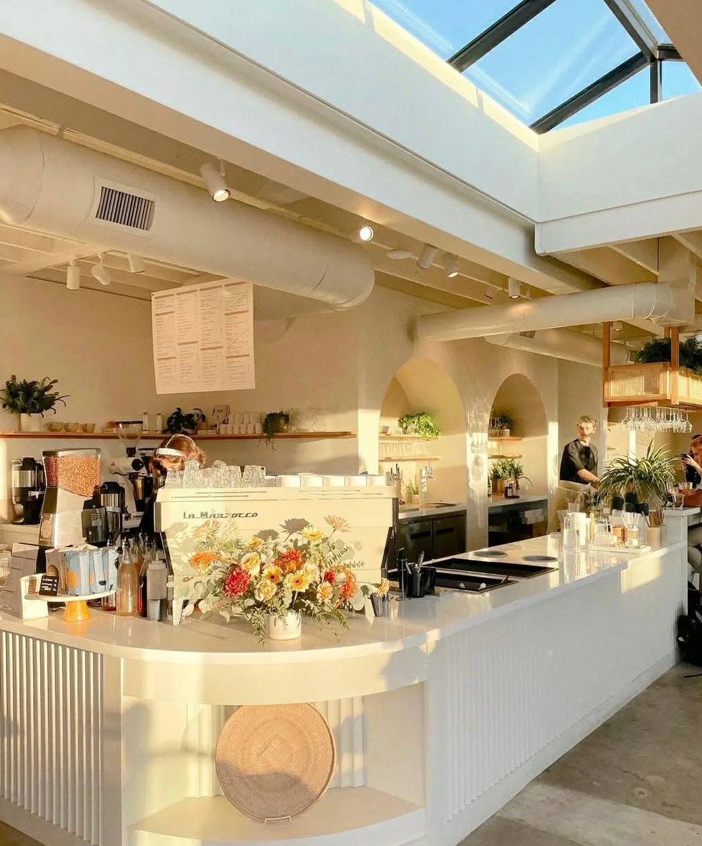 AnnaP7335's tweet photo. ☕️Found the ultimate all-day coffee spot—Communal Coffee! 🍀Bright vibes, tons of plants, and super cozy seats. Perfect for sipping coffee while reading or working. 💻What’s your go-to coffee shop? #CoffeeShop #CommunalCoffee #ChillSpot https://t.co/jqlMi3Bn0X