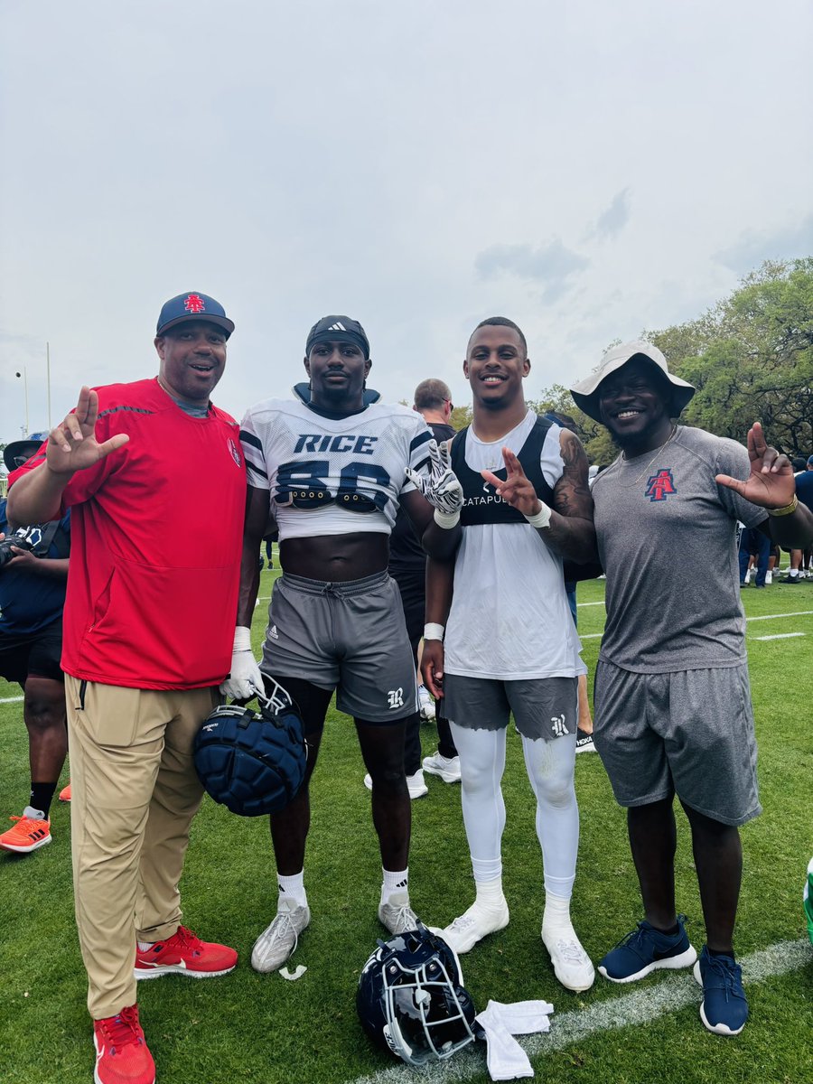 Alief Taylor Football (@alieftaylor_fb) on Twitter photo Alief Taylor to Rice University‼️ It was awesome to see Alief Taylor alums BALLING at spring practice‼️
Great to see Linebacker Blaise Tita and Quarterback Chase Jenkins doing their thing‼️ #ProtectTheFamily <a href="/ghfcahouston/">GHFCA Houston</a> #AliefProud Alief Taylor to Rice University‼️ It was awesome to see Alief Taylor alums BALLING at spring practice‼️
Great to see Linebacker Blaise Tita and Quarterback Chase Jenkins doing their thing‼️ #ProtectTheFamily <a href="/ghfcahouston/">GHFCA Houston</a> #AliefProud