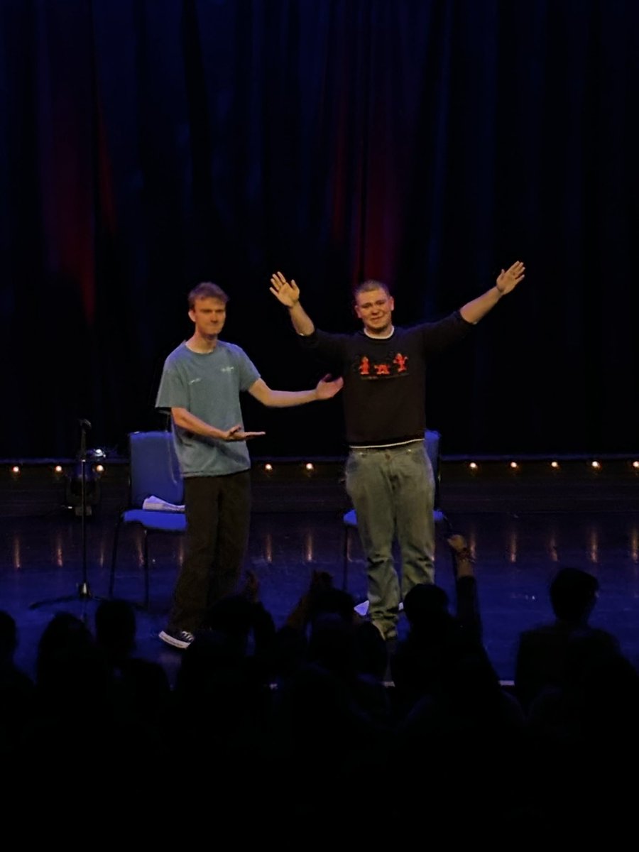 AverageHarry 🥭 tweet media