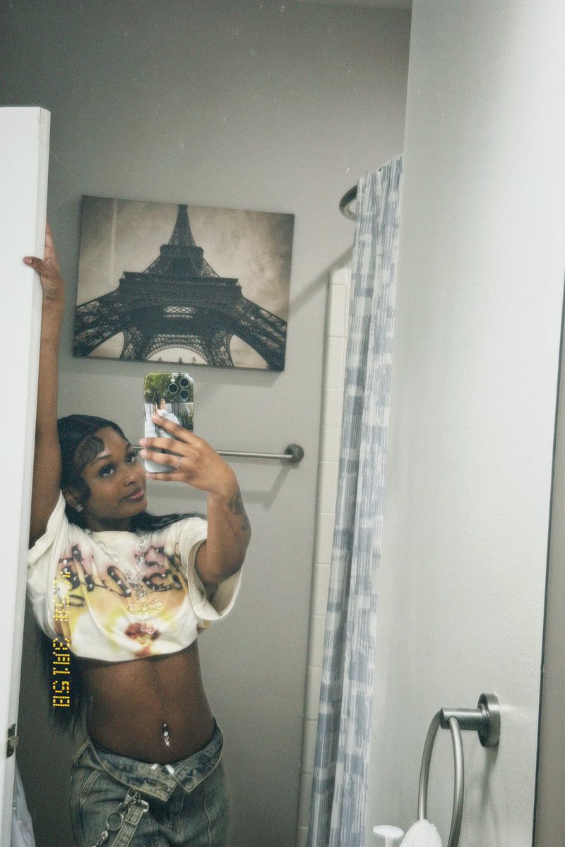 liyahlaurent's tweet image. 🤩