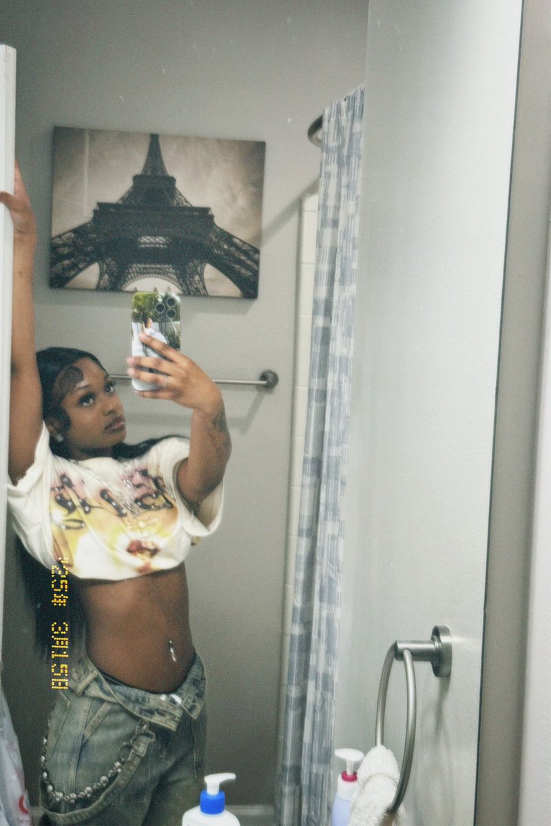 liyahlaurent's tweet image. 🤩