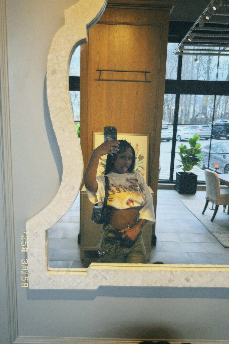 liyahlaurent's tweet image. 🤩