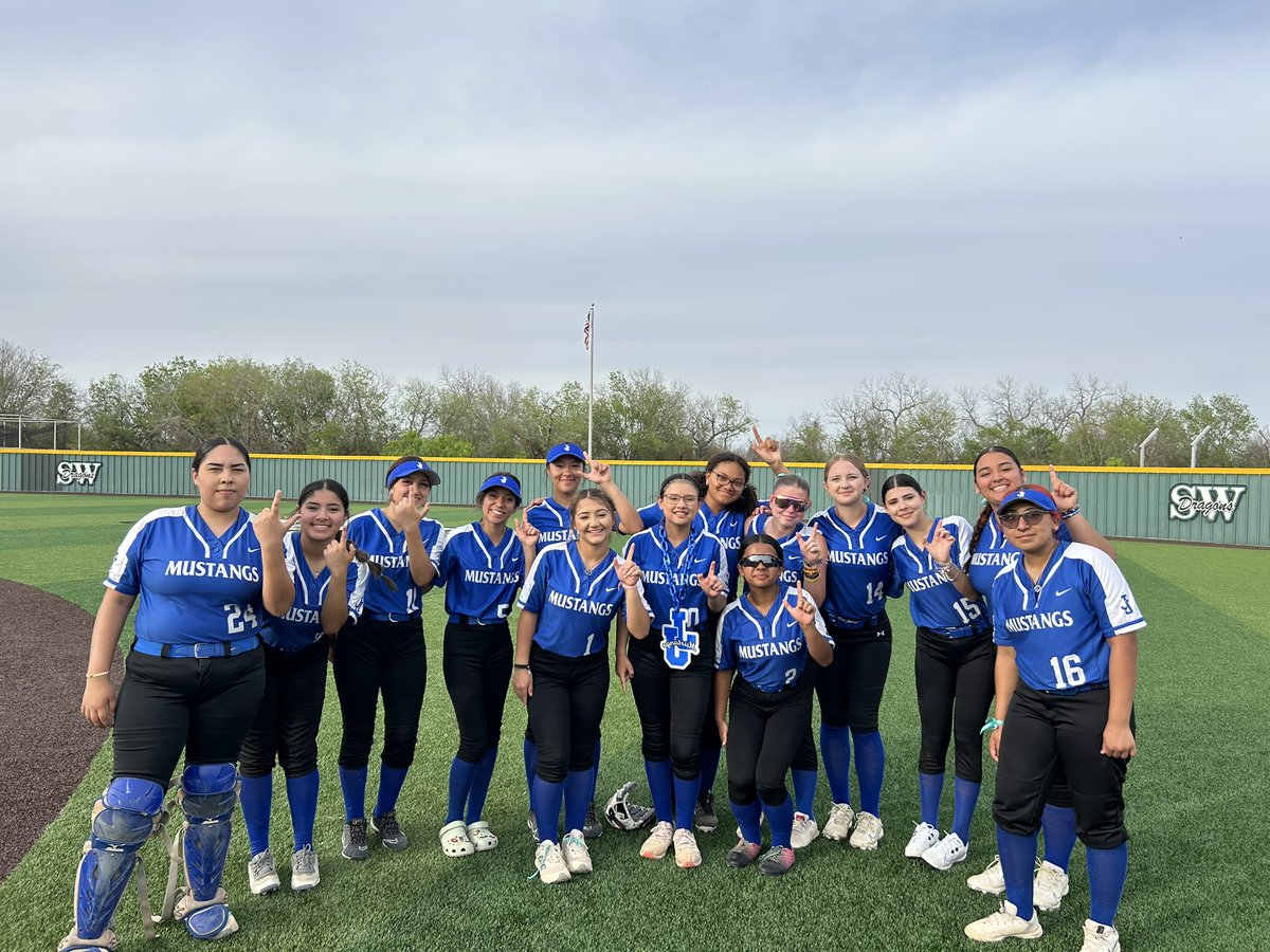 Shoutout to Nadia Ruelas who earned the JV POG chain for her performance against Southwest!