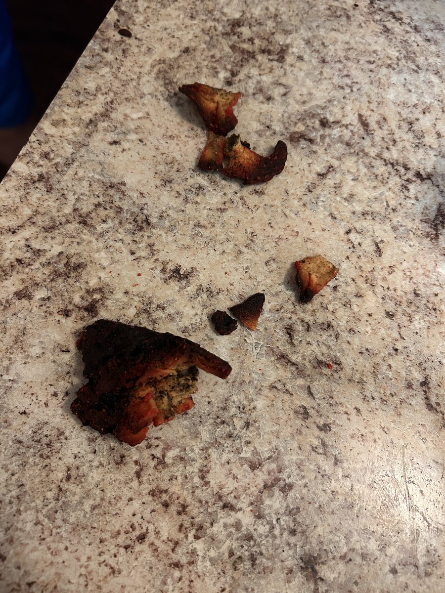 ItsAshleyYo's tweet photo. What is this @TakisUSA ??? Burnt chips? This is my kids fave snack to get every grocery day … today? They’re pretty bummed. https://t.co/vubcjKXXvZ